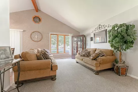 14521 Spaulding Ave, Midlothian, IL 60445 photo 3