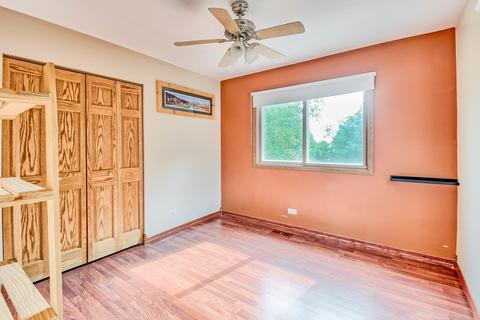 592 Covered Bridge Dr, Elgin, IL 60124 photo 18