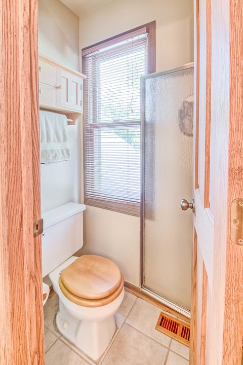 592 Covered Bridge Dr, Elgin, IL 60124 photo 17