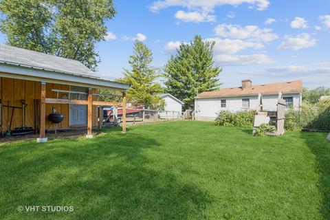 4301 Prairie Ave, Mchenry, IL 60050 photo 2