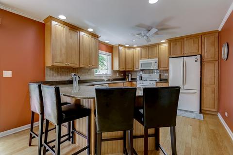 815 Cheyenne Ln, Elgin, IL 60123 photo 12