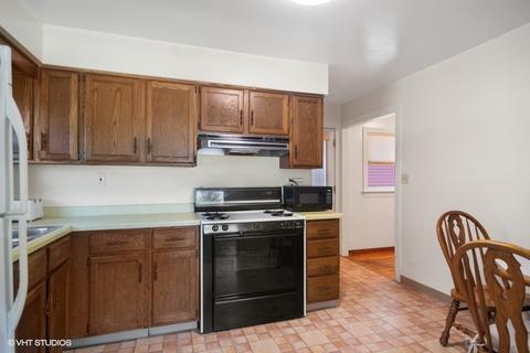 330 Emmerson Ave, Itasca, IL 60143 photo 7