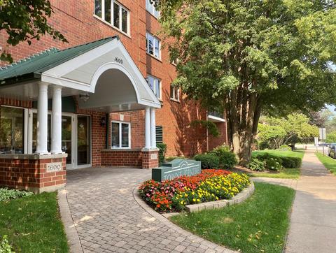 1600 E Thacker St #409, Des Plaines, IL 60016 photo 1