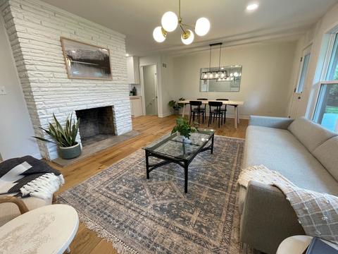 807 Crest St, Wheaton, IL 60189 photo 3