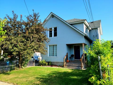 726 Spring St, Aurora, IL 60505 photo 1