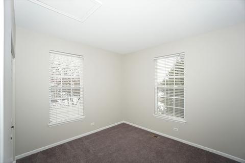 588 Declaration Ln, Aurora, IL 60502 photo 12