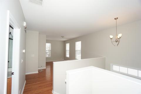 588 Declaration Ln, Aurora, IL 60502 photo 13