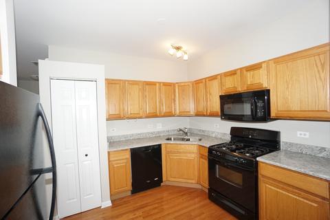 588 Declaration Ln, Aurora, IL 60502 photo 4