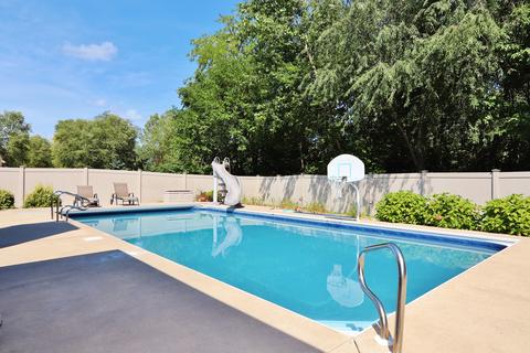 1043 Forest View Dr, Morris, IL 60450 photo 7