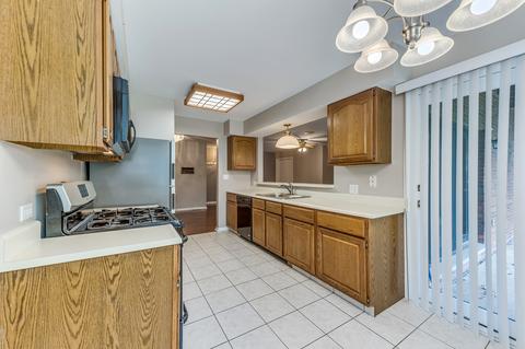 805 N Walnut St #1B, Itasca, IL 60143 photo 9