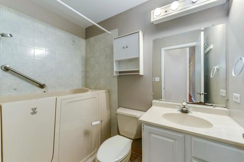 805 N Walnut St #1B, Itasca, IL 60143 photo 16