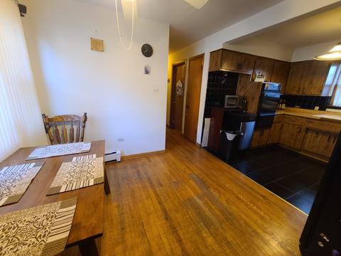 7114 S Artesian Ave, Chicago, IL 60629 photo 3