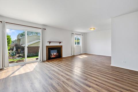 834 Heatherbrook Ct, Wheaton, IL 60189 photo 4