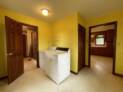 813 Masso St, Chenoa, IL 61726 photo 24