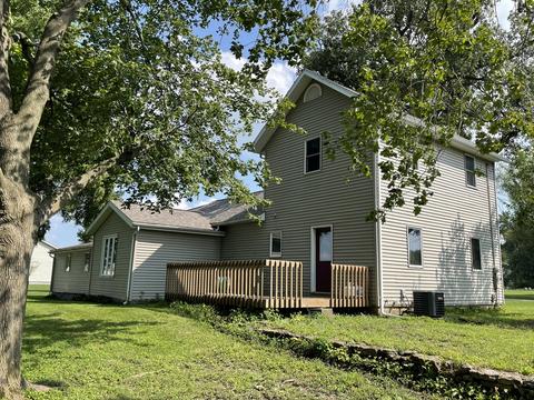 813 Masso St, Chenoa, IL 61726 photo 6