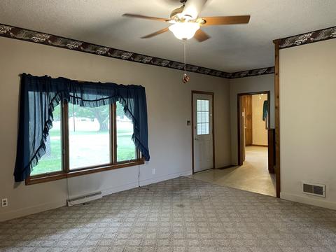 813 Masso St, Chenoa, IL 61726 photo 10