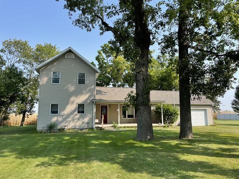 813 Masso St, Chenoa, IL 61726 photo 3