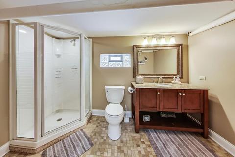 818 N Summit St, Wheaton, IL 60187 photo 33