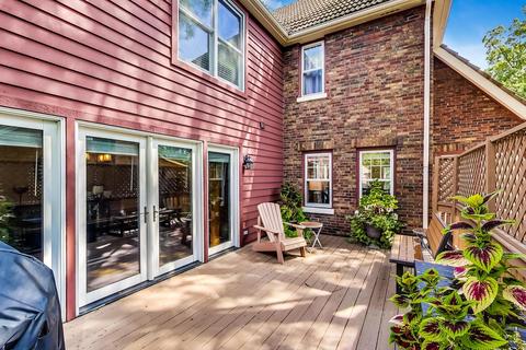 818 N Summit St, Wheaton, IL 60187 photo 34