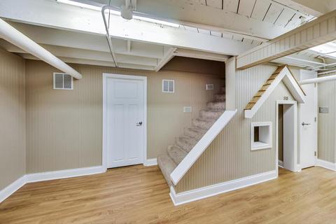 818 N Summit St, Wheaton, IL 60187 photo 28