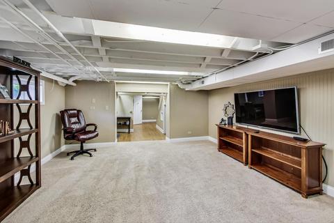 818 N Summit St, Wheaton, IL 60187 photo 30