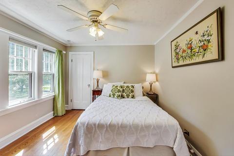 818 N Summit St, Wheaton, IL 60187 photo 23