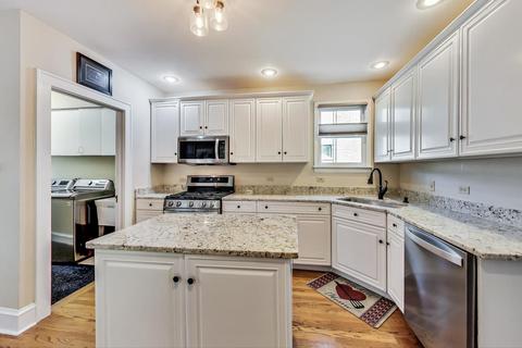 818 N Summit St, Wheaton, IL 60187 photo 9