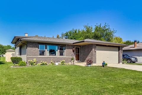 1022 Poplar Ln, Bartlett, IL 60103 photo 3