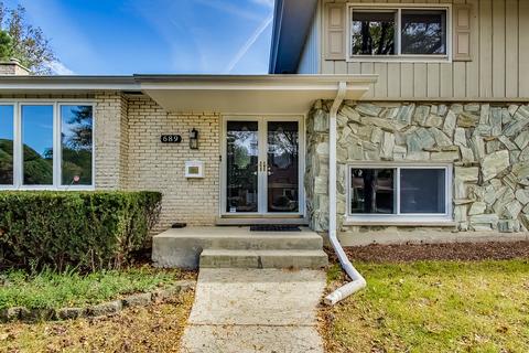 689 S Poplar Ave, Elmhurst, IL 60126 photo 4
