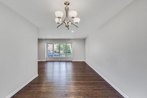 689 S Poplar Ave, Elmhurst, IL 60126 photo 10