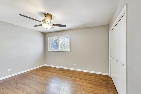 689 S Poplar Ave, Elmhurst, IL 60126 photo 34