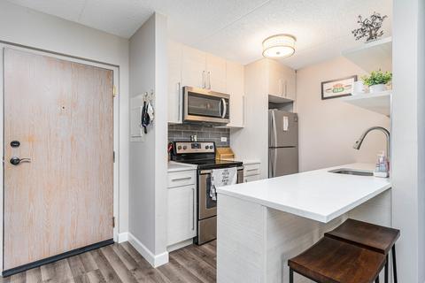 5550 Astor Ln #208, Rolling Meadows, IL 60008 photo 12