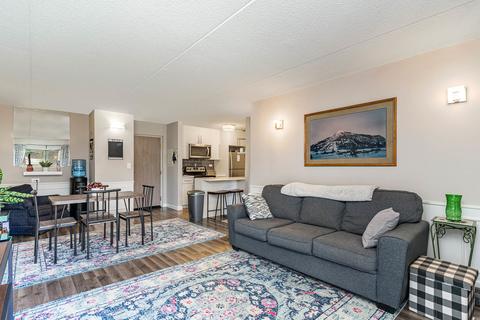 5550 Astor Ln #208, Rolling Meadows, IL 60008 photo 6