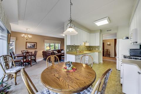 1277 E Thacker St #302, Des Plaines, IL 60016 photo 6