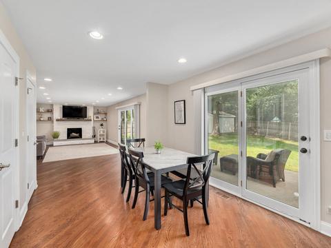 737 Spring St, Roselle, IL 60172 photo 6