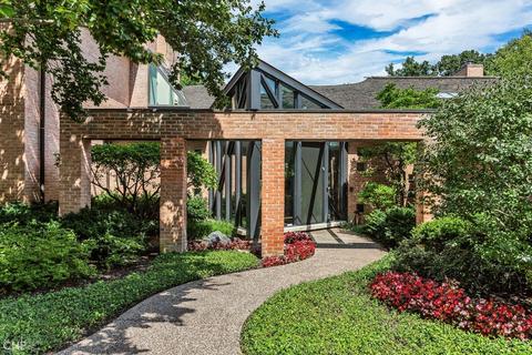 1805 Clavey Rd, Highland Park, IL 60035 photo 1