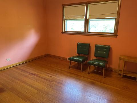 8021 S Massasoit Ave, Burbank, IL 60459 photo 5