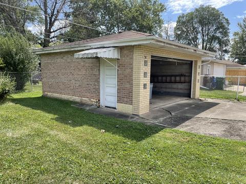 8021 S Massasoit Ave, Burbank, IL 60459 photo 17