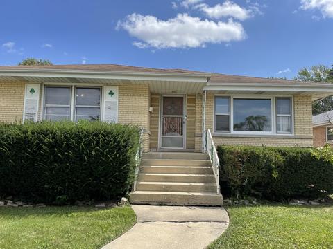 8021 S Massasoit Ave, Burbank, IL 60459 photo 1