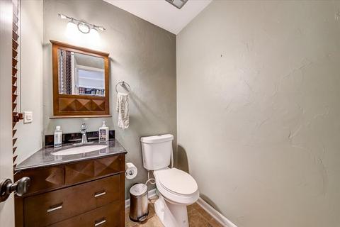1516 Apache Dr, Naperville, IL 60563 photo 16