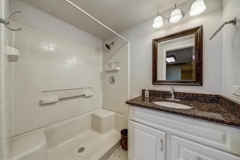 1516 Apache Dr, Naperville, IL 60563 photo 35