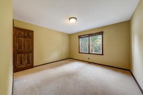 1516 Apache Dr, Naperville, IL 60563 photo 17