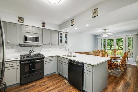 1924 Golfview Dr, Bartlett, IL 60103 photo 12
