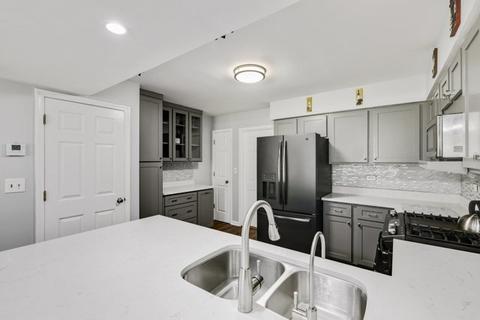 1924 Golfview Dr, Bartlett, IL 60103 photo 10