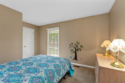1910 Salem Rd, Elgin, IL 60123 photo 17