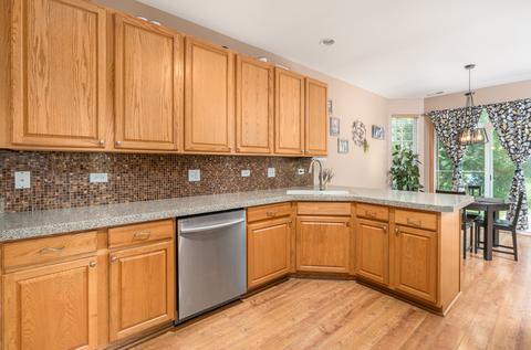 1440 Millbrook Dr, Algonquin, IL 60102 photo 6