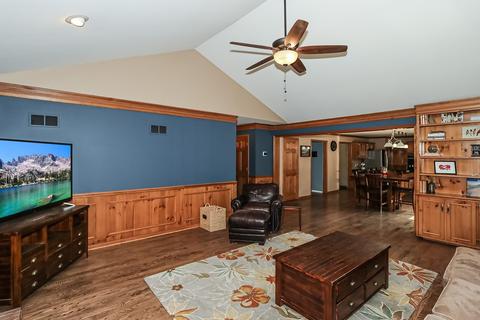 600 Apple River Dr, Naperville, IL 60565 photo 18