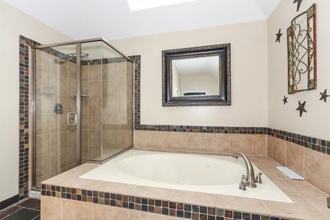 600 Apple River Dr, Naperville, IL 60565 photo 24