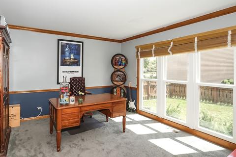 600 Apple River Dr, Naperville, IL 60565 photo 9