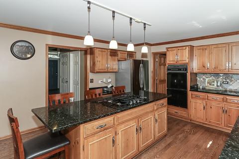 600 Apple River Dr, Naperville, IL 60565 photo 13